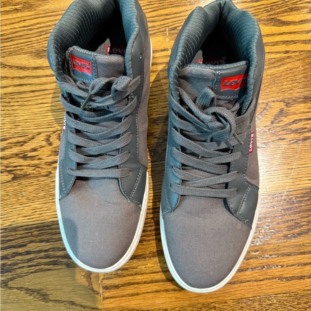 Levi’s Men’s High Top Sneakers – Gray Canvas, Size 11